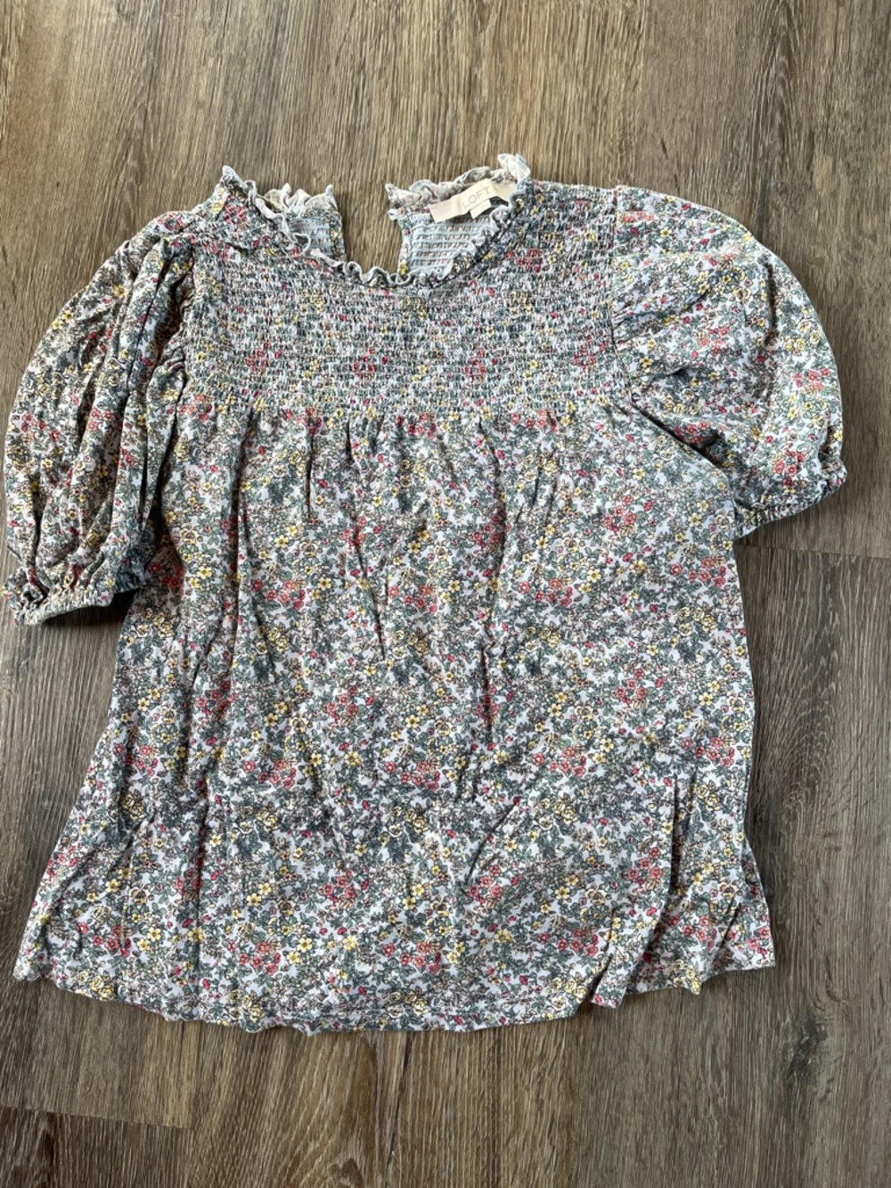 LOFT Floral Smocked Puff Sleeve Top in Gray and Pink